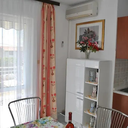 Haus Silvy Banjol